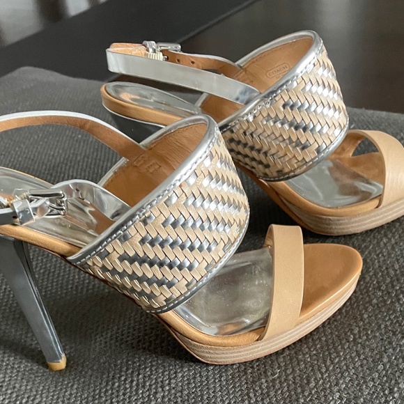Coach heels - Picture 1 of 4